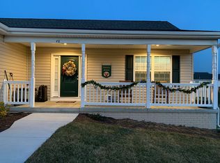 48 Twickenham Dr, Martinsburg, WV 25403