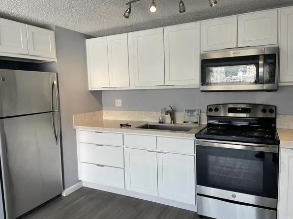 1503 Liholiho St, Honolulu, HI