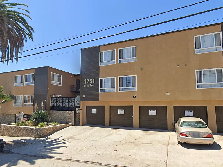 1751 Loma Ave — Photo 1
