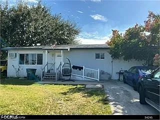 3 bed, 2.0 bath, 1987 sqft, $1,400 — Photo 1