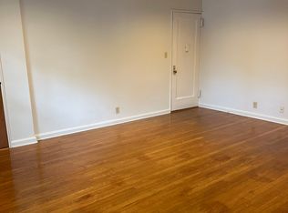 40-15 193rd St APT 4, Flushing, NY 11358
