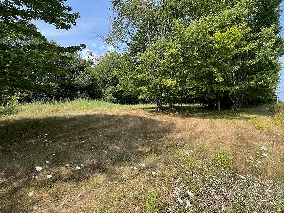 3rd image of 350 Ridge Road