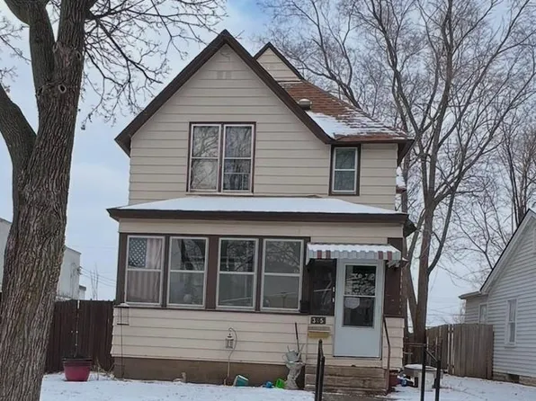 305 3rd Ave S, South Saint Paul, MN 55075