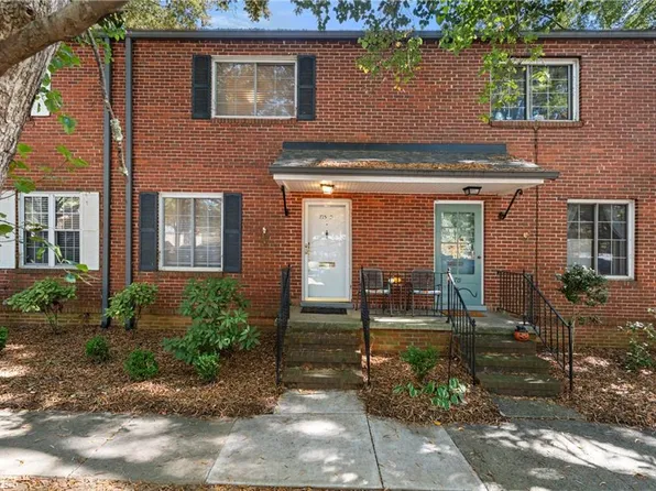 715 N Avalon Rd, Winston Salem, NC 27104