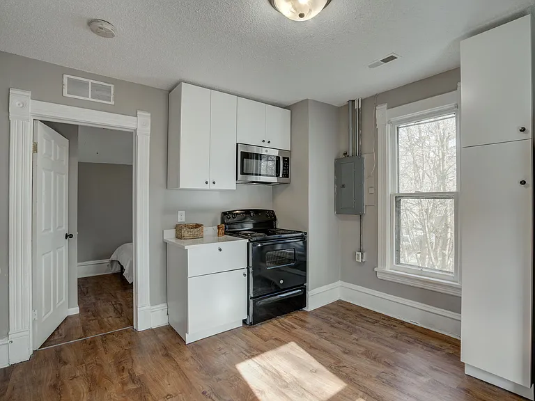 1505 Main St NE #2 — Photo 6