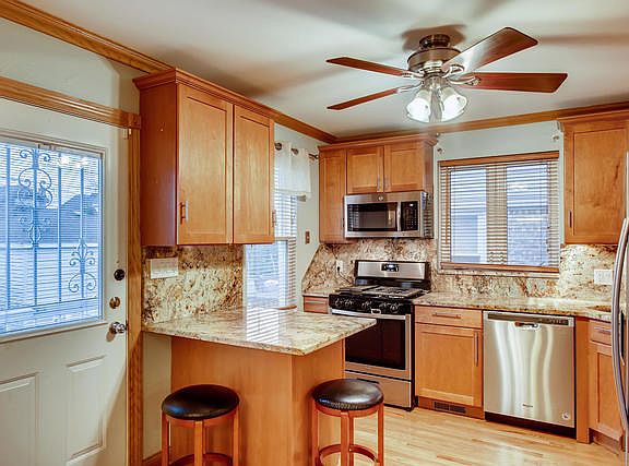 5th image of 6051 N Marmora Ave