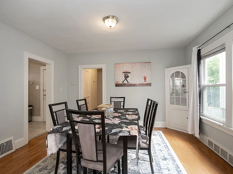 3165 Kensington Rd — Photo 4