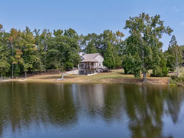 1364 Old Bishop Rd, Bishop, GA 30621