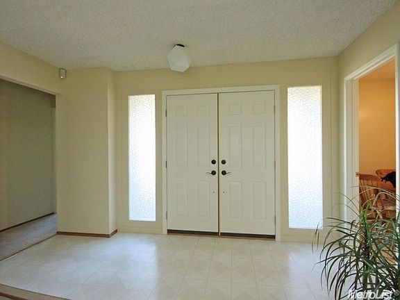 3rd image of 8354 La Riviera Dr