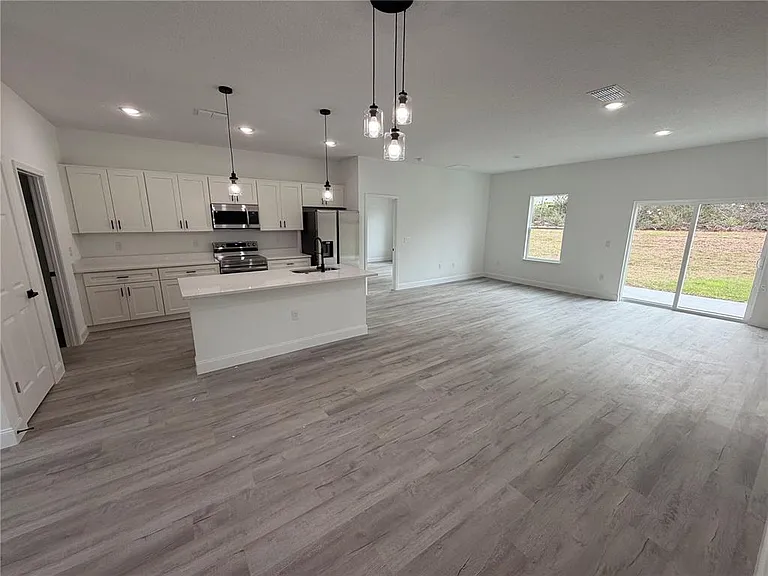 2670 SW 162nd Ln #2670 — Photo 3