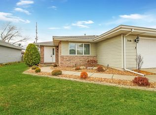748 N Forest Ave, Griffith, IN 46319