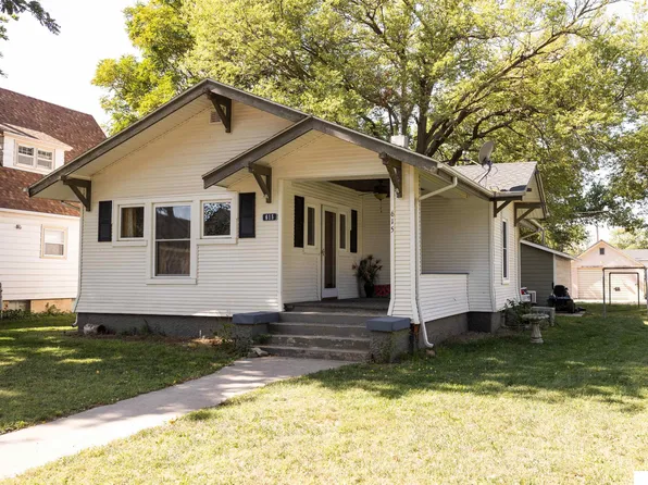 615 N York Ave, York, NE 68467