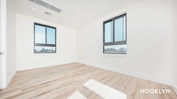 Rented by Nooklyn NYC LLC | media 37