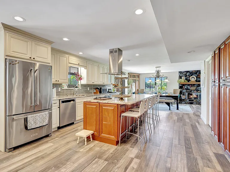 5446 Reynolds Rd — Photo 10