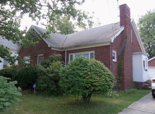639 S Roberts Rd, Dunkirk, NY 14048