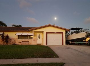 1505 Hillcrest Dr, Lake Worth, FL 33461