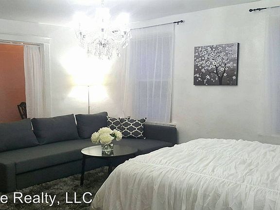 4th image of 7212 Lyndover Pl