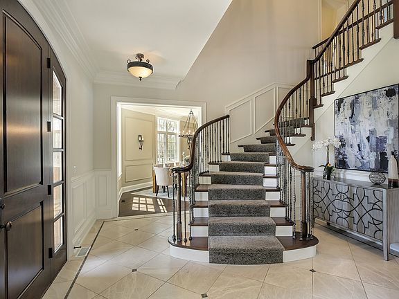 3rd image of 463 Park Ave