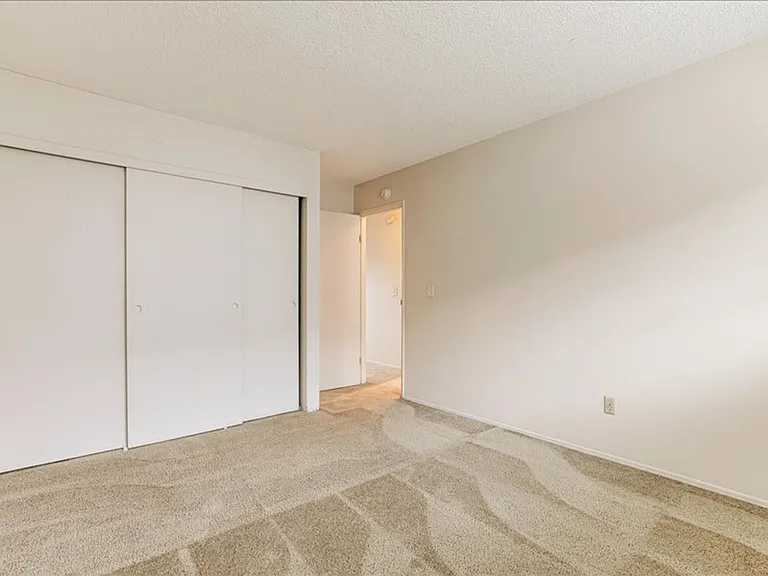 3430 SE 58th Ave — Photo 12