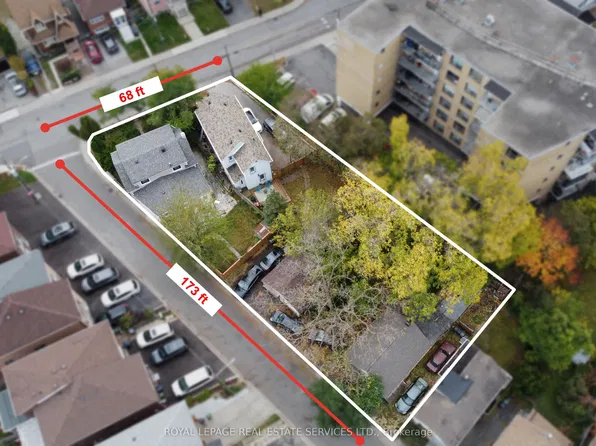 4 King George Rd, Toronto, ON M9N 2C1