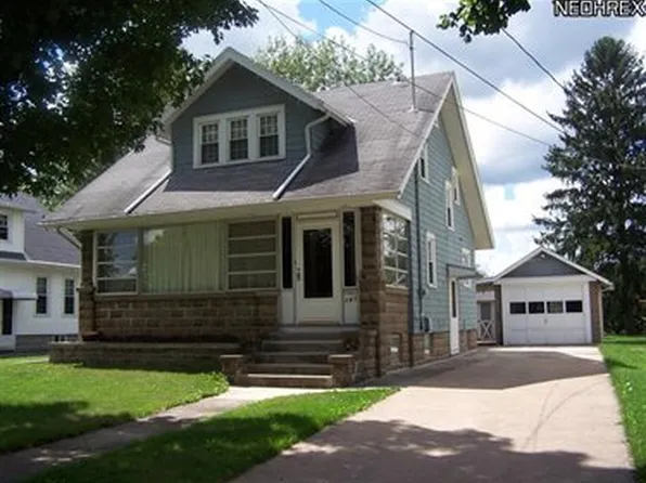 131 John St, Bellevue, OH 44811