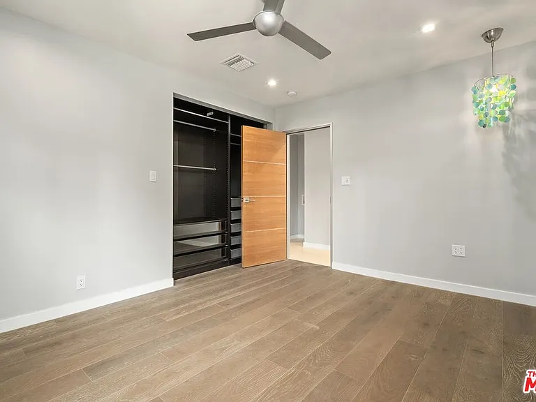 22263 Buena Ventura St — Photo 12