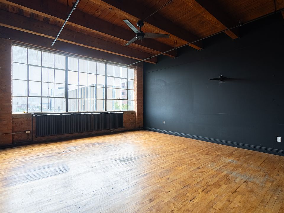 2nd image of 1652 W Fort St #0B-1Ba-650Sqft