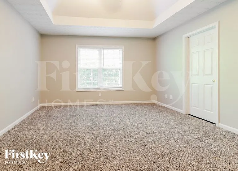 940 Willow Hollow Dr — Photo 7