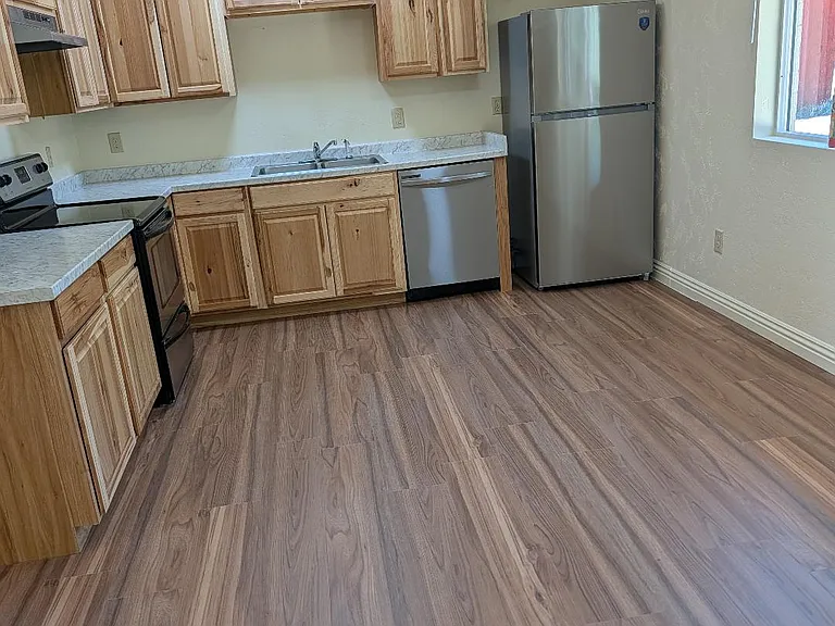 316 Canyon View St — Photo 3