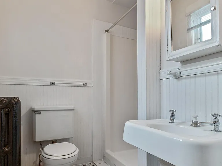 325 W Jackson St #1E — Photo 8