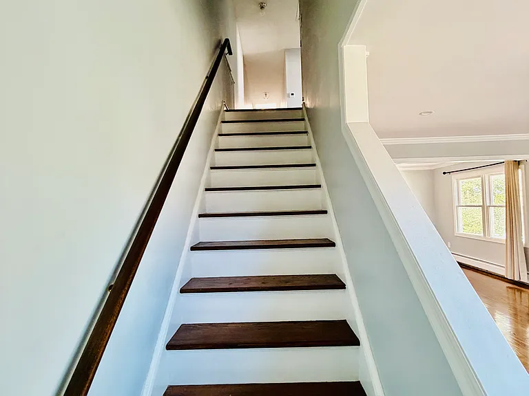 29 Belmont Cir — Photo 12