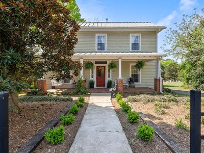 205 W Moore St, Apex, NC, 27502