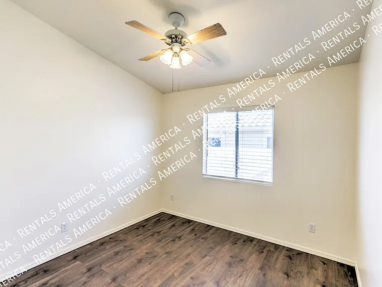 10984 N Double Eagle Ct — Photo 17