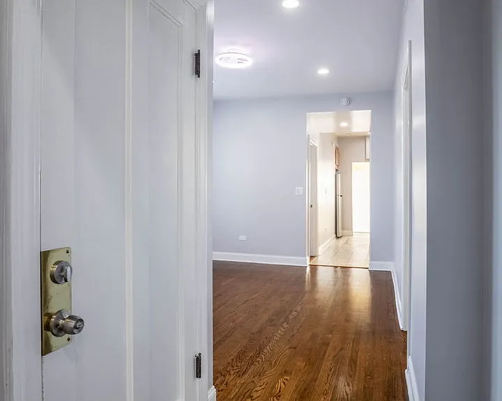 4837 W Monroe St #2 — Photo 5