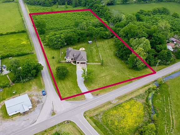 2nd image of 15505 Versailles Rd