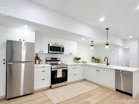 5th image of 823 Stirling Ave S #4