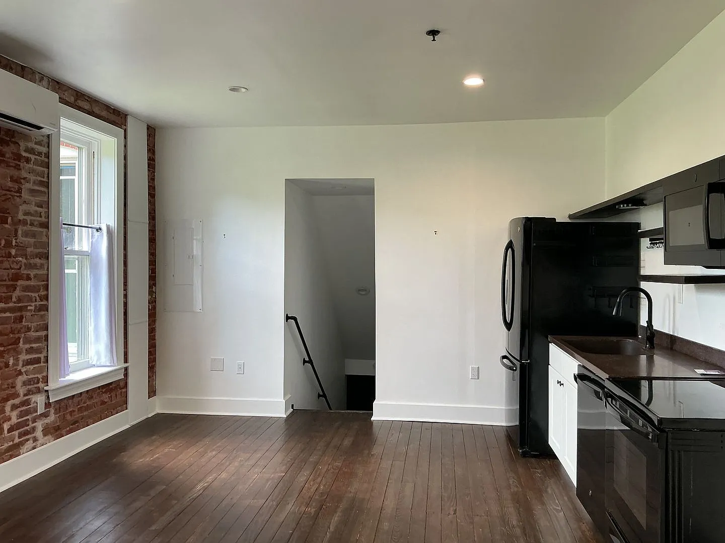 53 E Canal Road — Photo 4