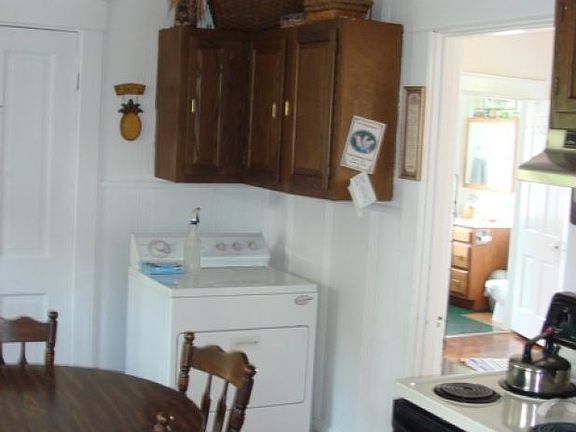 3rd image of 2511 Sanford Ave