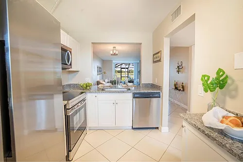 2049 Skimmer Ct W Photo 1