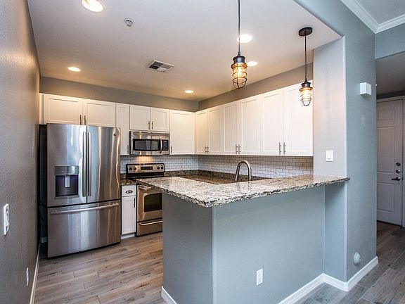 3rd image of 11640 N Tatum Blvd Unit 1104