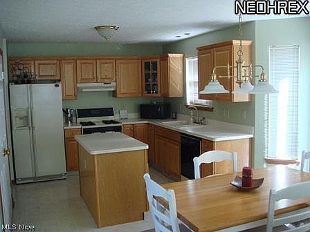 3rd image of 9279 Forest Point Cir