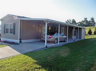 100 Spring Haven Dr, Flat Rock, NC 28731