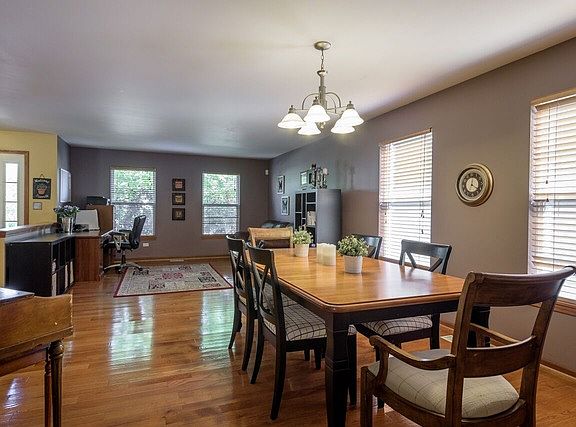 4th image of 3204 Kennedy Dr