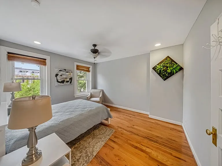 723 Quebec Pl NW — Photo 10