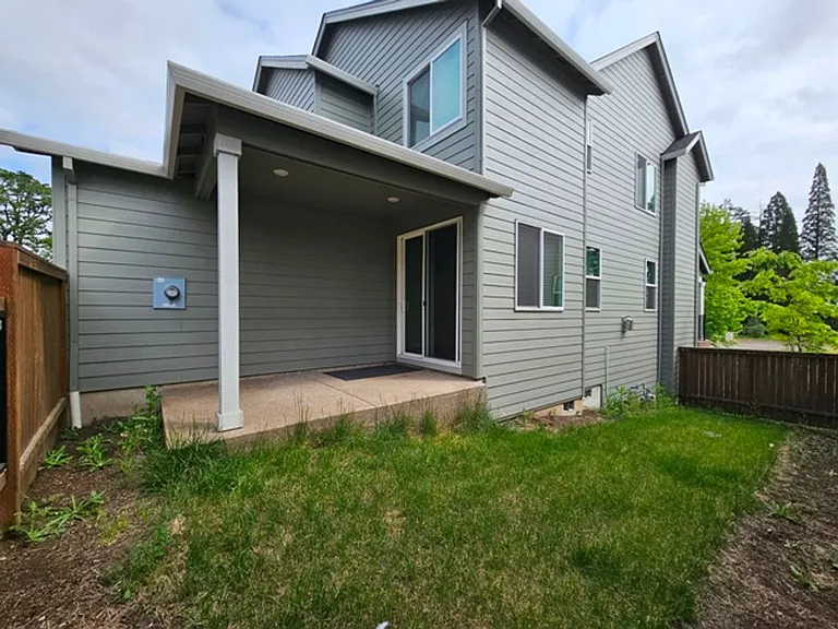 3915 Lindburg Rd SE — Photo 29