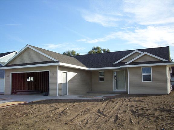 4th image of 804 N 6th Pl