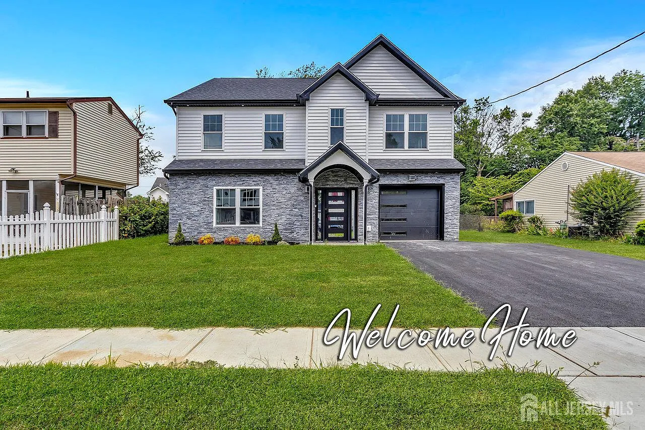 134 Winthrop Rd photo 1