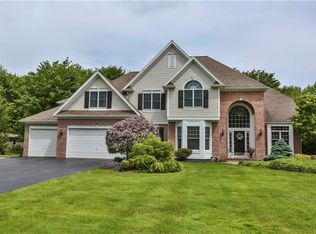 836 Rolins Run, Webster, NY 14580