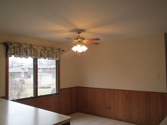 4th image of 15750 113th Ave