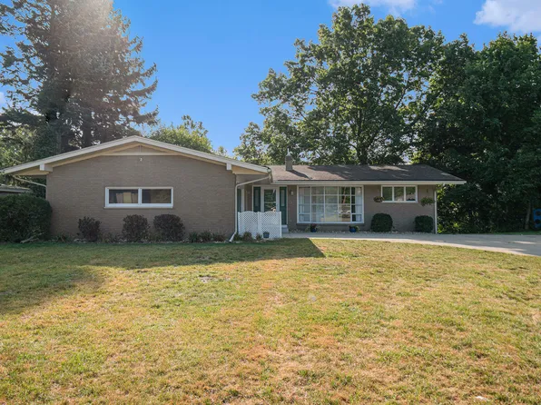 2271 Ann Dr, Saint Joseph, MI 49085
